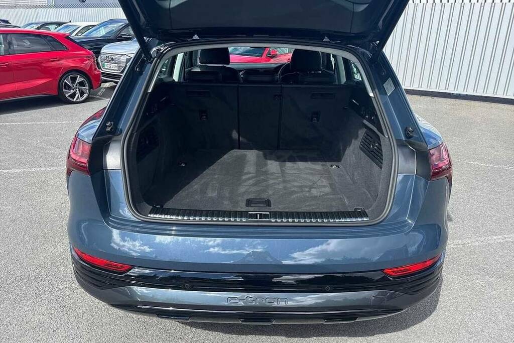Audi Q8 e tron 300Kw 55 Quattro 114Kwh Vorsprung 22Kw Blue #11