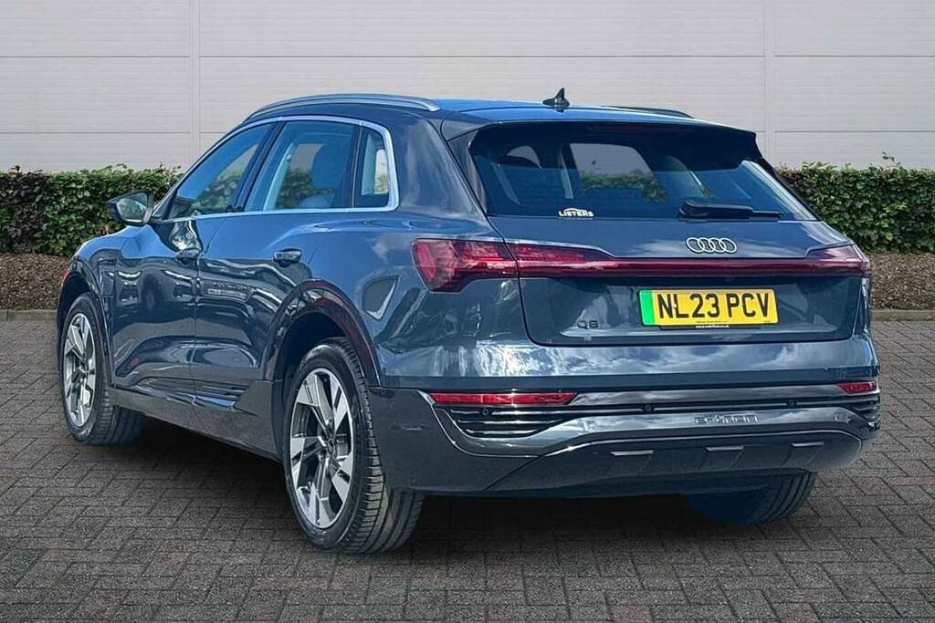 Audi Q8 e tron 250Kw 50 Quattro 95Kwh Sport Blue #3