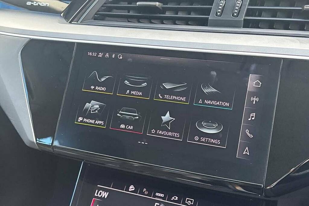 Audi Q8 e tron 300Kw 55 Quattro 114Kwh Vorsprung 22Kw Blue #12