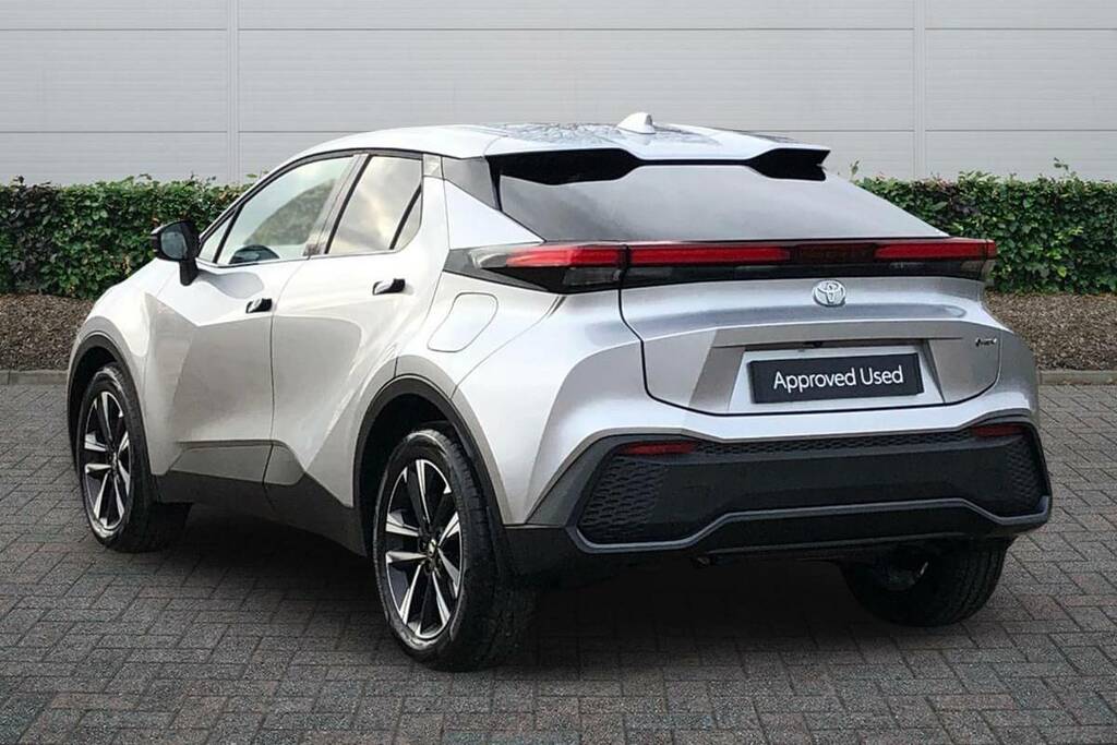 Toyota C-Hr 1.8 Hybrid Design Cvt VK75ZPU Silver #2