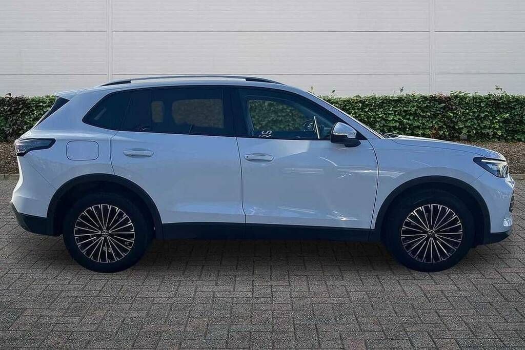 Volkswagen Tiguan 1.5 Tsi 150 Black Edition Dsg Black #4