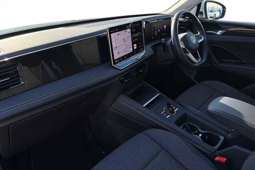 Volkswagen Tiguan 1.5 Tsi 150 Black Edition Dsg Black #2