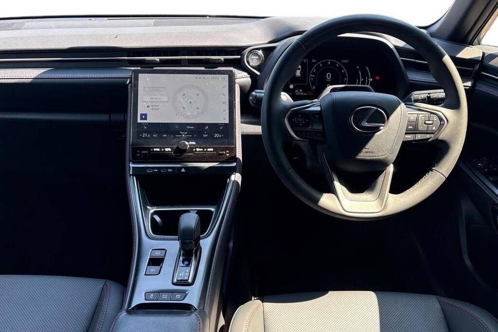 Lexus LBX 1.5 Premium E-cvt GV74LWA Blue #6