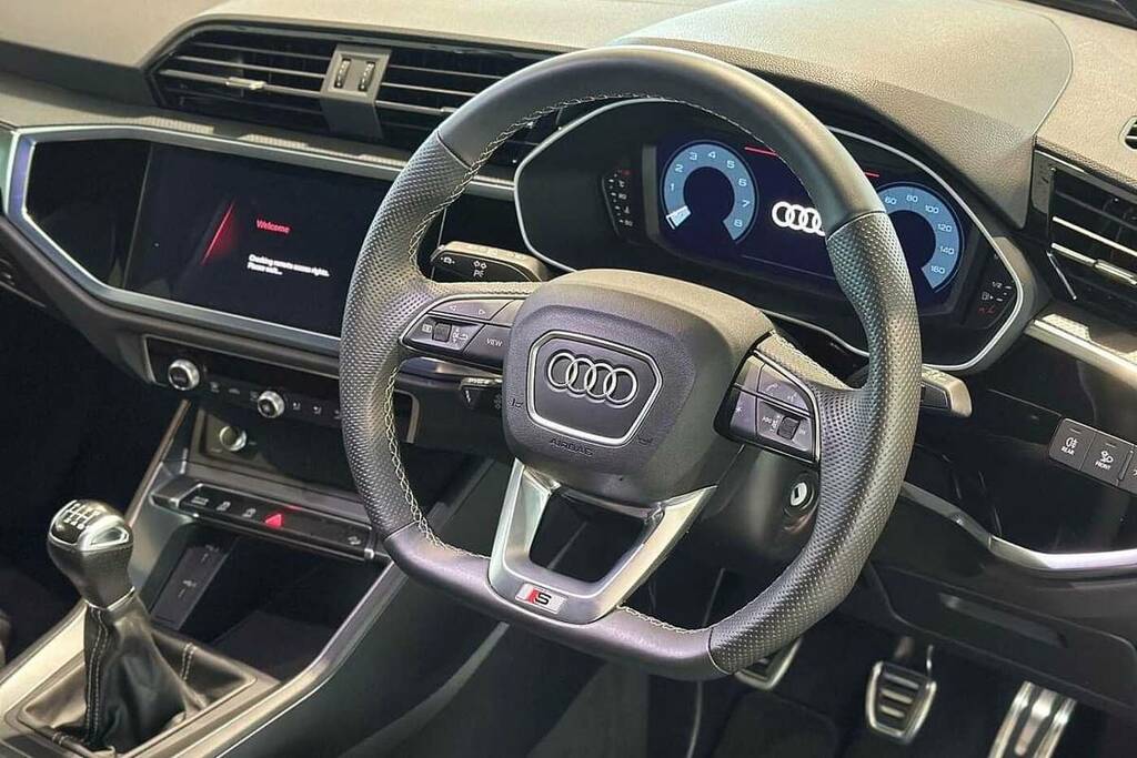 Audi Q3 35 Tfsi Black Edition 20 Alloy Grey #6
