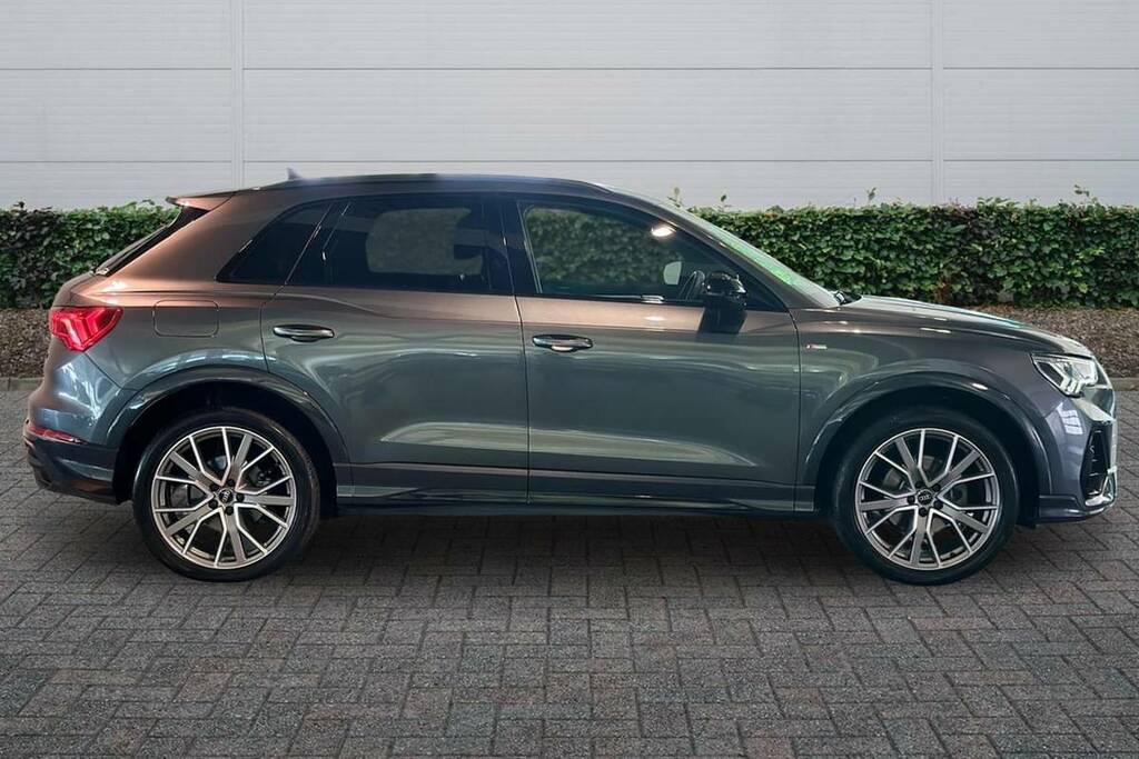 Audi Q3 1.5 Tfsi 35 Black Edition Sportback S T Blue #25
