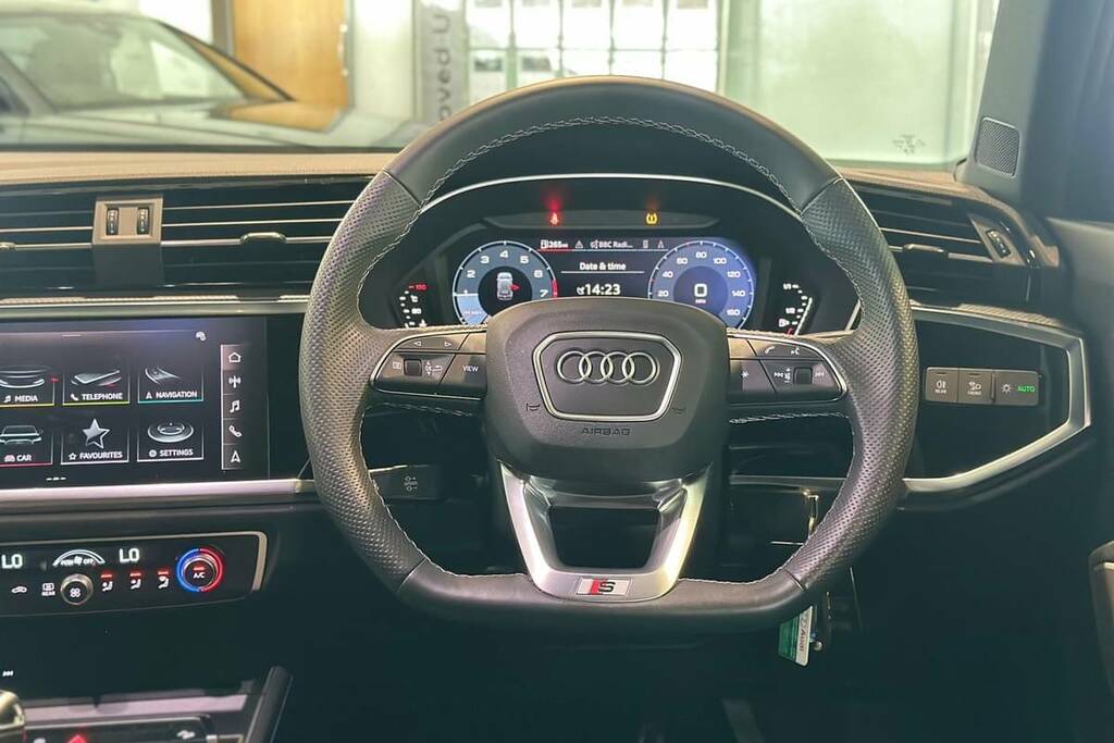 Audi Q3 1.5 Tfsi 35 Black Edition Sportback S T Blue #18