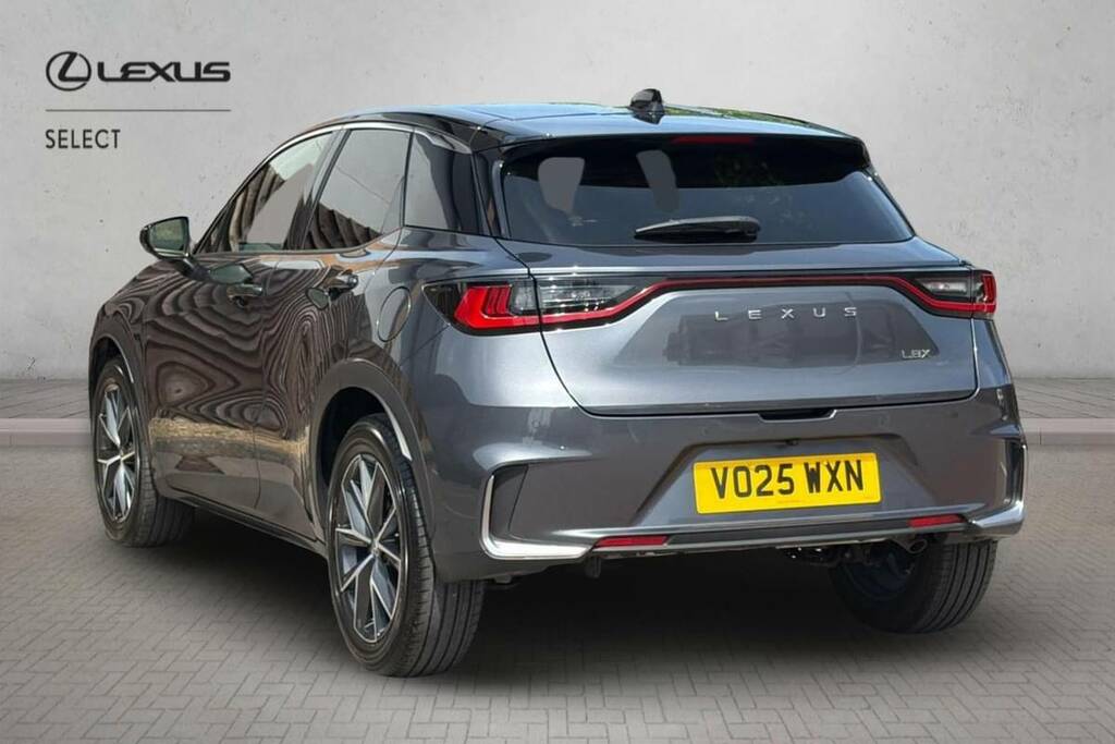 Lexus LBX 1.5 Premium Plus E-cvt Grey #4