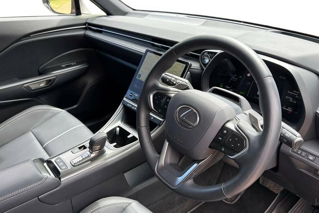 Lexus LBX 1.5 Vvt-ie Premium Suv Hybrid E-cvt Eur Red #11