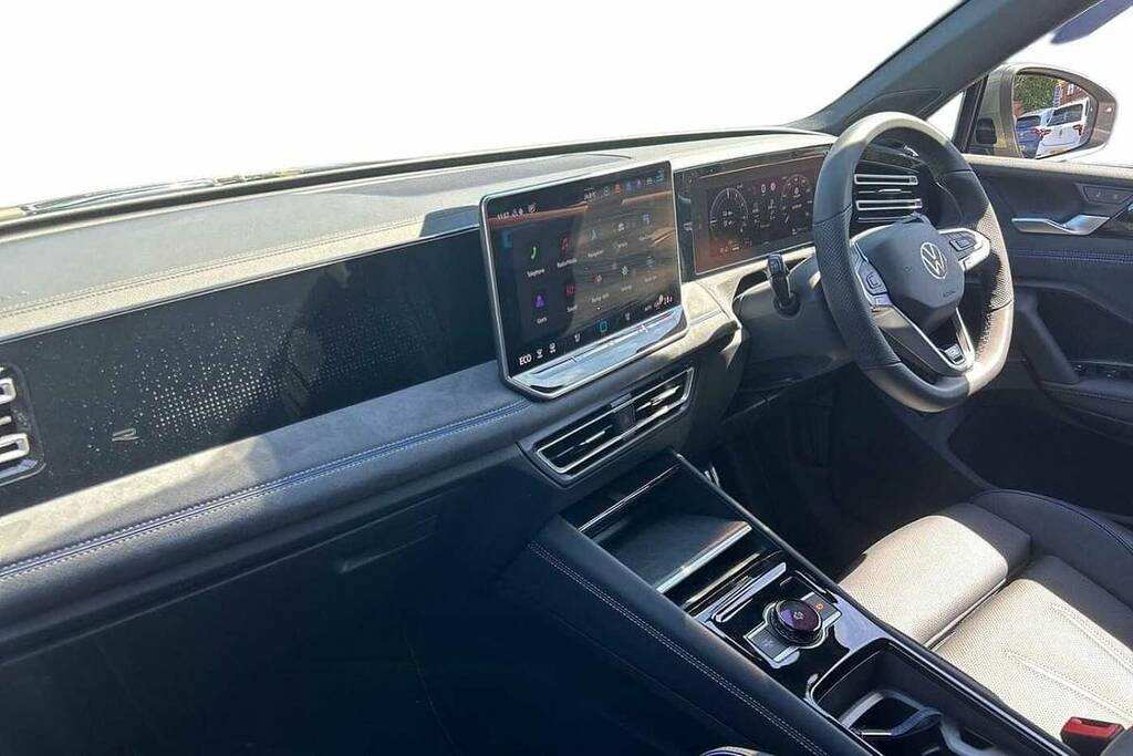 Volkswagen Tiguan 1.5 Tsi Ehybrid R-line Dsg VE26TTV Green #2