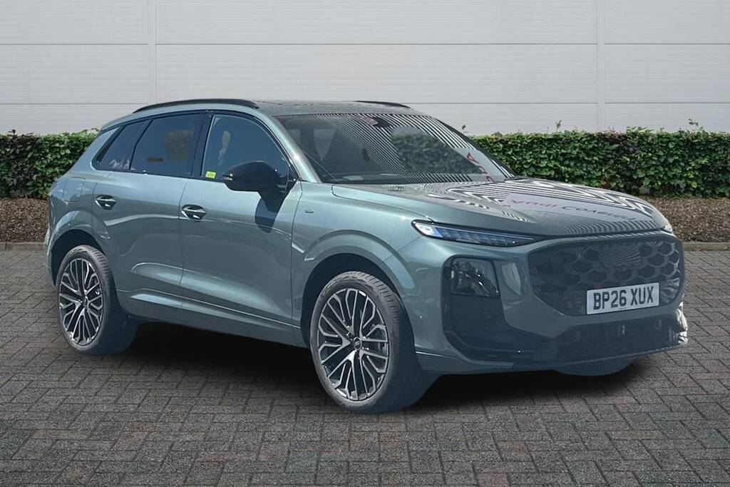 Audi Q3 1.5 E-hybrid Edition 1 S Tronic Green