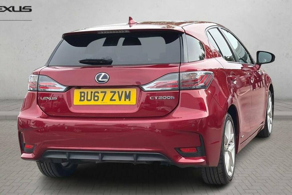 Lexus CT 200H 1.8 Advance Cvt Red #2