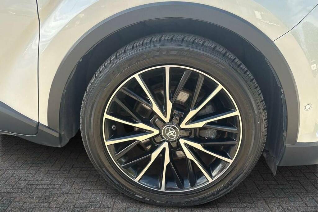 Toyota C-Hr 1.8 Vvt-h Dynamic Cvt Euro 6 Ss White #6