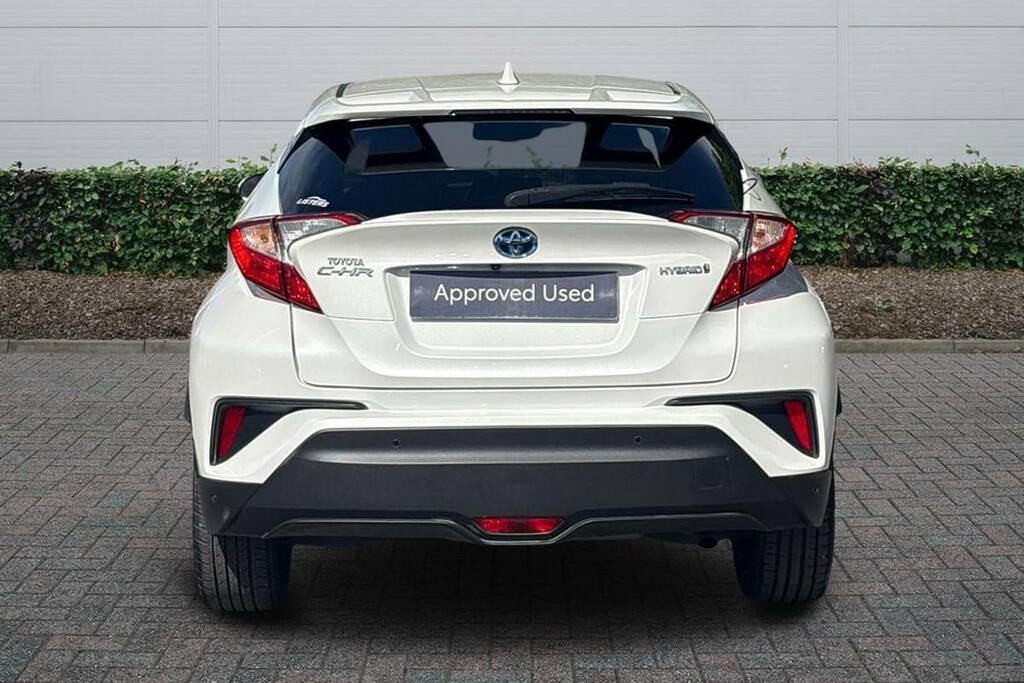 Toyota C-Hr 1.8 Vvt-h Dynamic Cvt Euro 6 Ss White #4