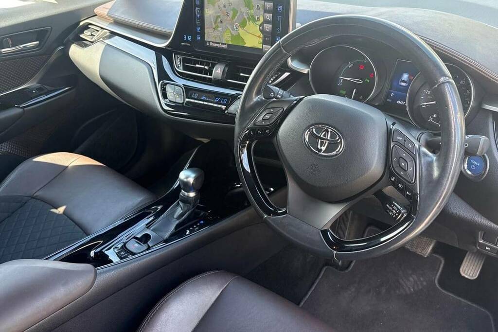 Toyota C-Hr 1.8 Vvt-h Dynamic Cvt Euro 6 Ss White #12