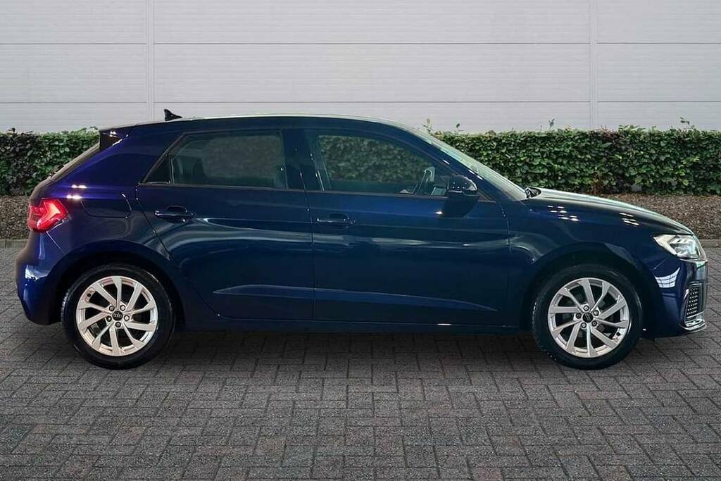 Audi A1 25 Tfsi Sport BL73DPV Blue #4