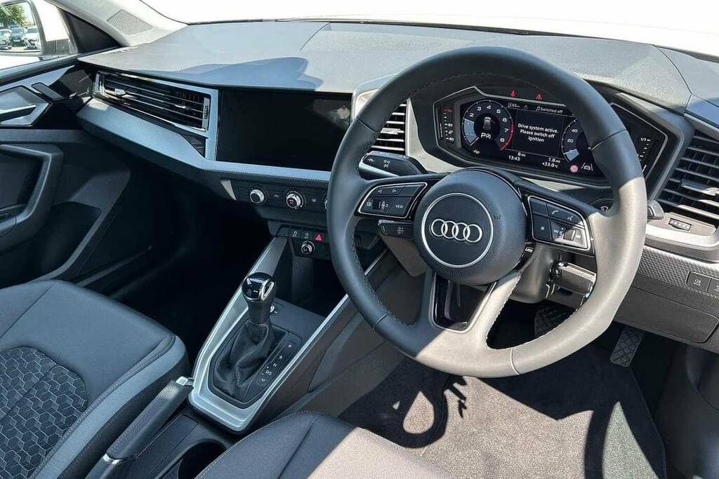 Audi A1 25 Tfsi Sport S Tronic VA26MXR White #6