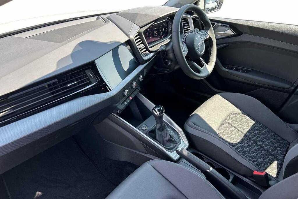 Audi A1 25 Tfsi Sport S Tronic VA26MXR White #2