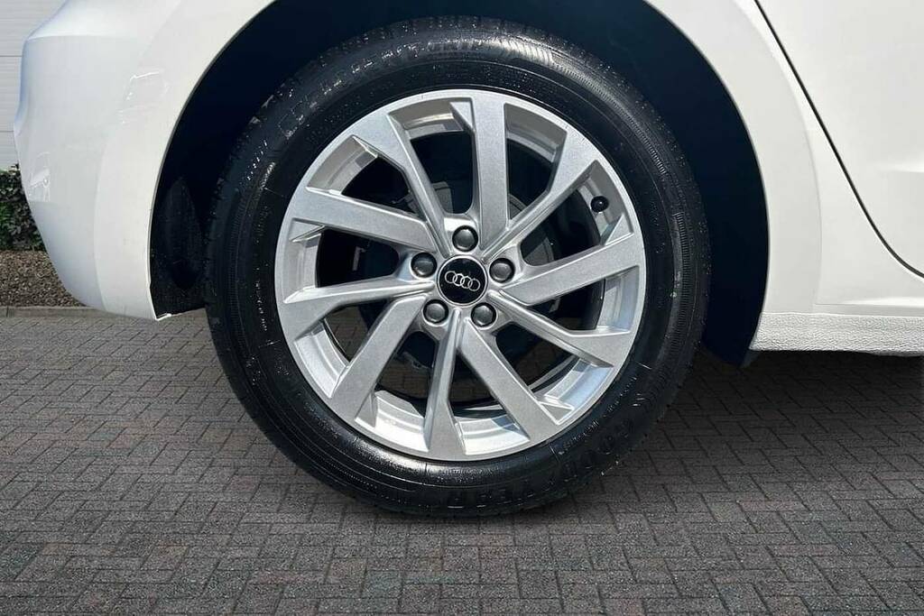 Audi A1 25 Tfsi Sport S Tronic VA26DXJ White #5