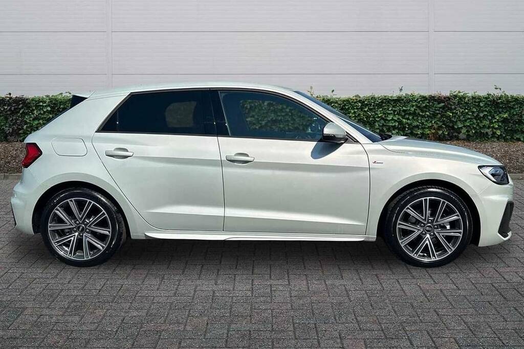 Audi A1 30 Tfsi S Line VA26KHX Silver #4