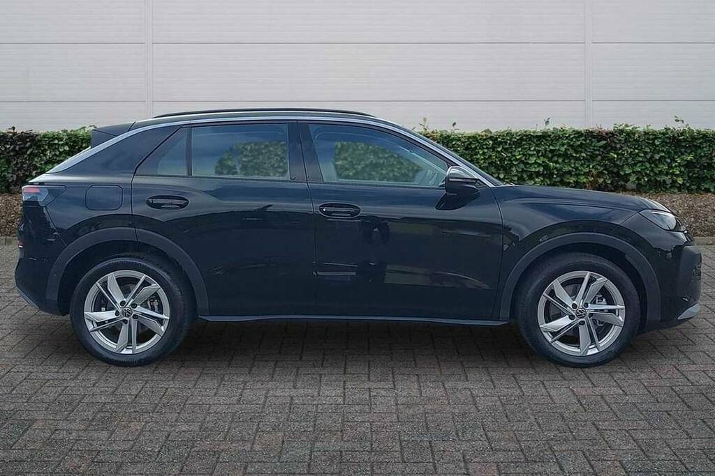 Volkswagen T-Roc 1.5 Etsi 150 Life Dsg BW26VNZ Black #4