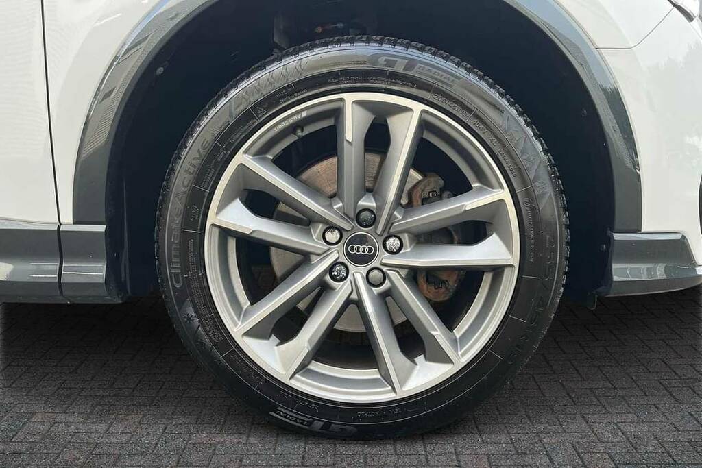 Audi Q3 40 Tfsi Quattro Black Edition S Tronic KT23XMY White #5