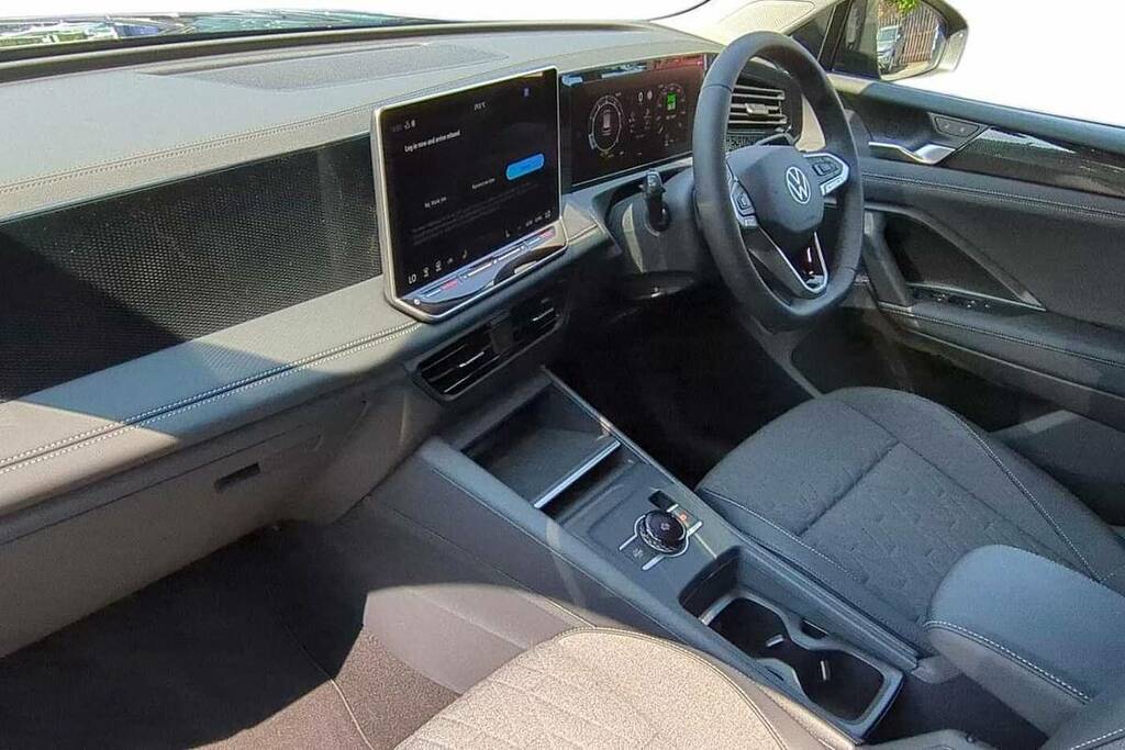 Volkswagen Tiguan 1.5 Etsi 150 Match Dsg BW26VKS Black #2