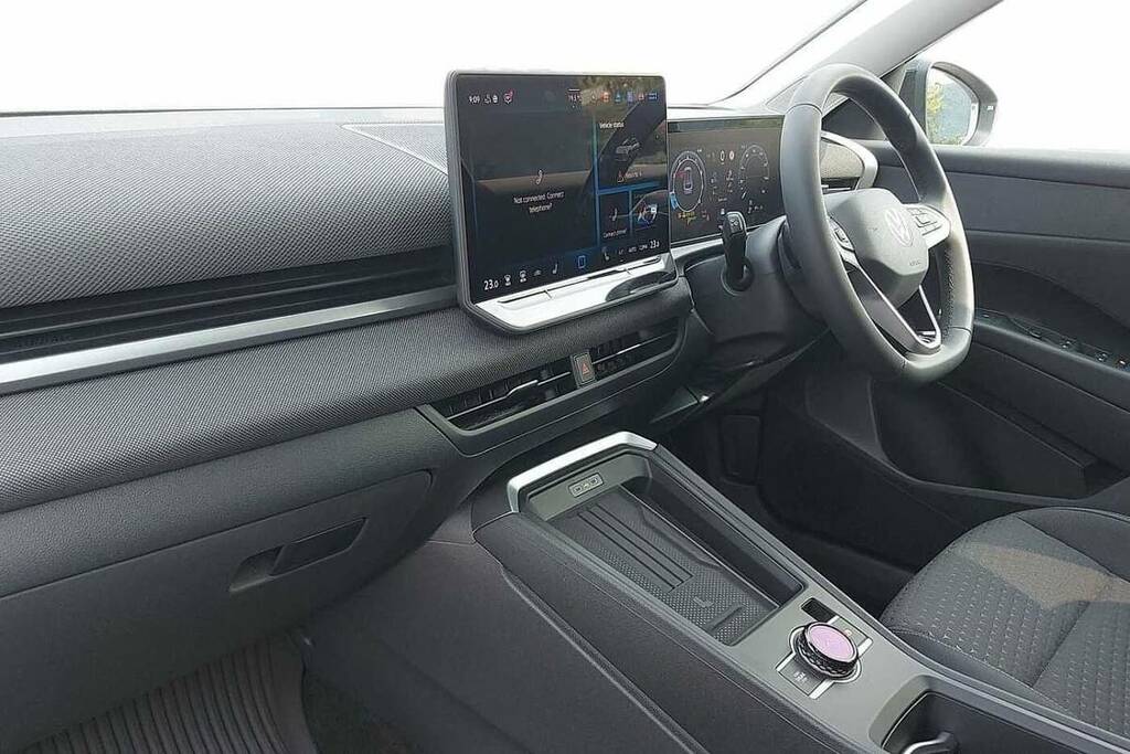 Volkswagen T-Roc 1.5 Etsi 150 Life Dsg BP26NKA Black #2
