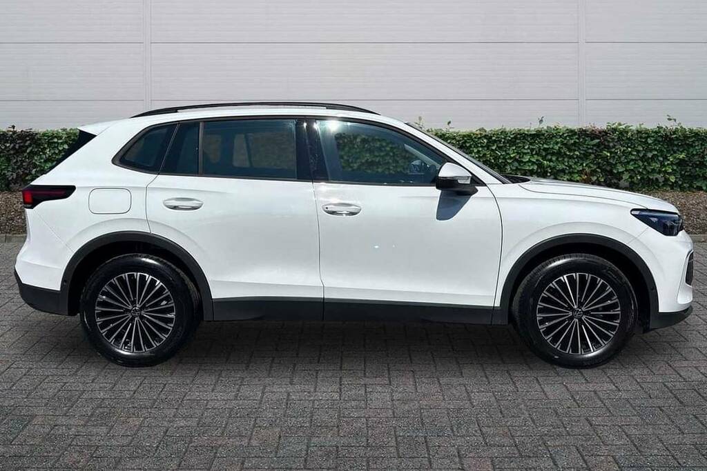 Volkswagen Tiguan 1.5 Etsi Life Dsg VU26CNZ White #4