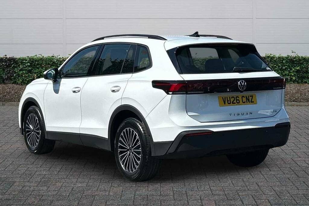 Volkswagen Tiguan 1.5 Etsi Life Dsg VU26CNZ White #3