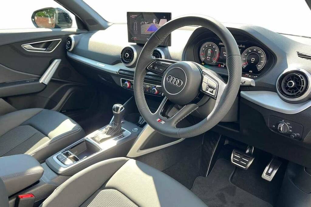 Audi Q2 35 Tfsi S Line S Tronic BG26FFD Black #6