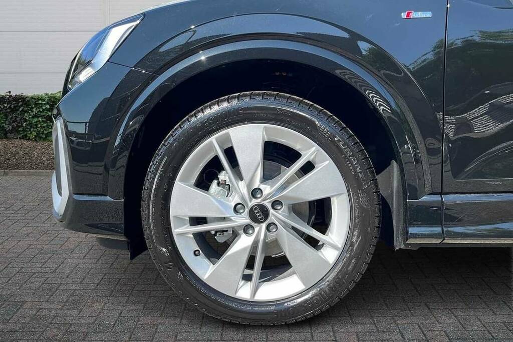 Audi Q2 35 Tfsi S Line S Tronic BG26FFD Black #5