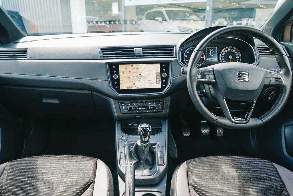 Seat Ibiza 1.0 Tsi 95 Xcellence Ez Purple #2