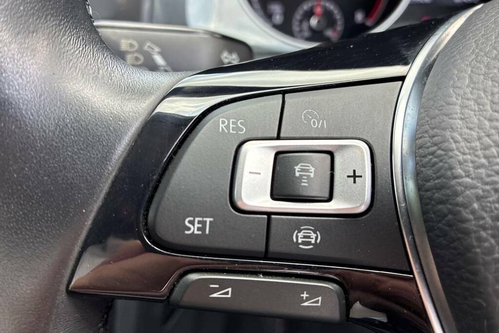 Volkswagen Golf Se Nav 1.5 Tsi Evo 130Ps 6-Speed Silver #10