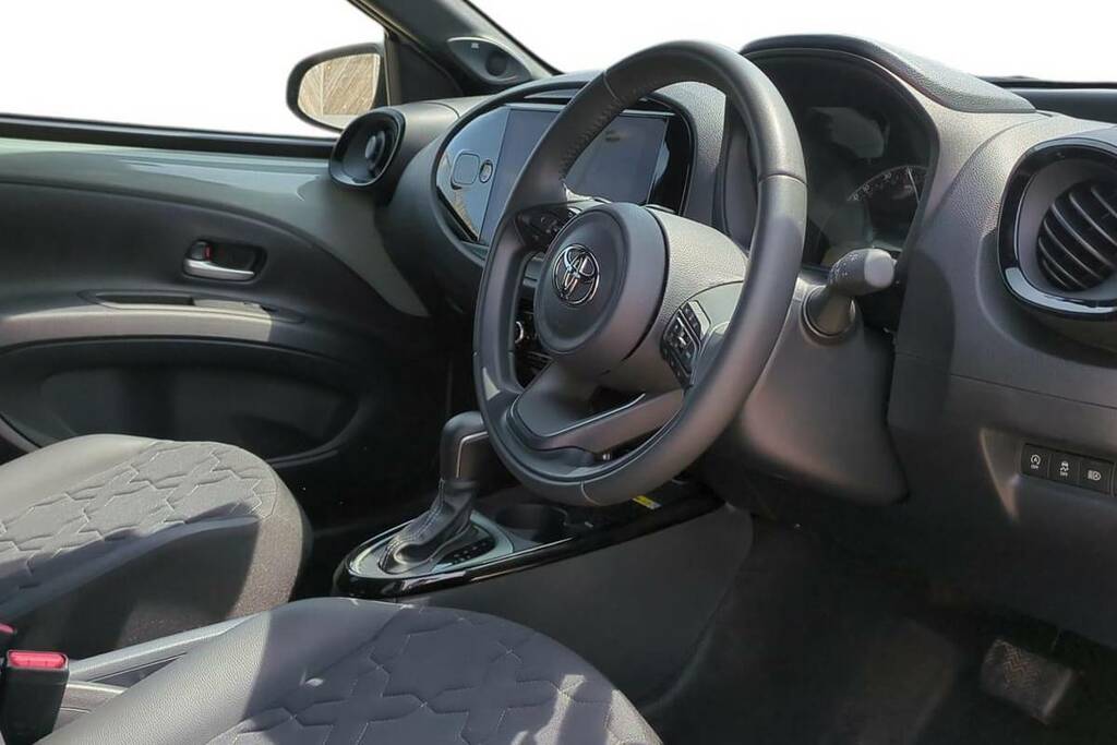 Toyota Aygo X 1.0 Vvt-i Edge #12