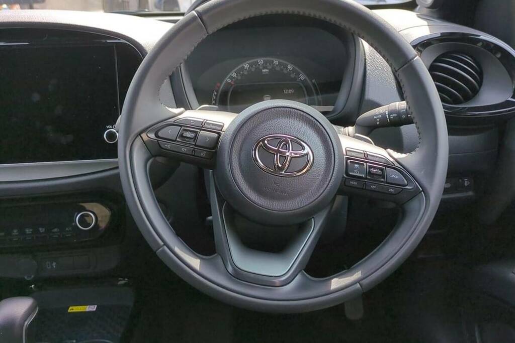 Toyota Aygo X 1.0 Vvt-i Edge #17