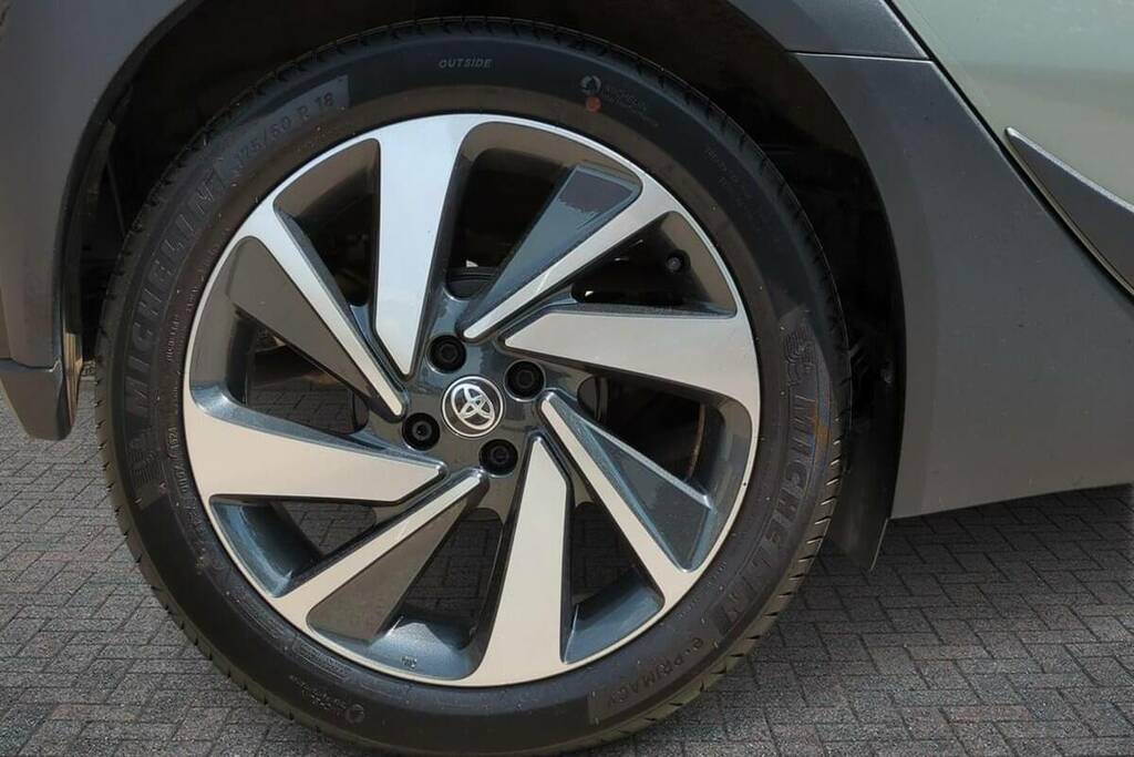 Toyota Aygo X 1.0 Vvt-i Exclusive #6