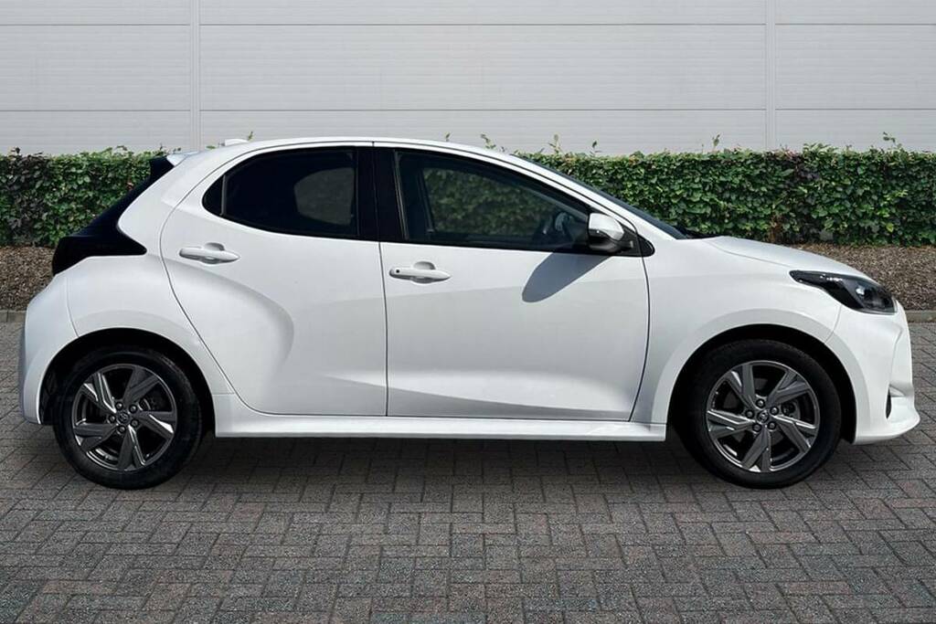 Toyota Yaris 1.5 Hybrid Icon Cvt White #5