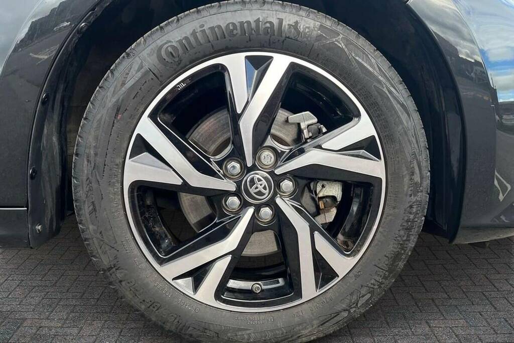 Toyota Yaris 1.5 Hybrid Design Cvt Black #6