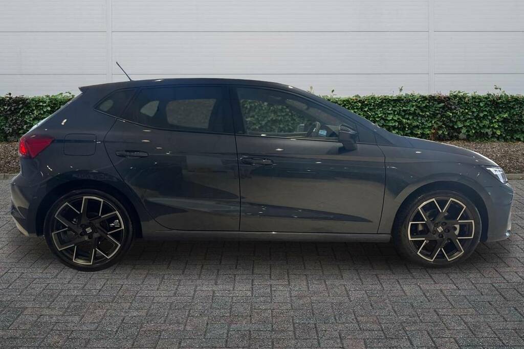 Seat Ibiza 1.0 Tsi 115 Fr Sport Red #7