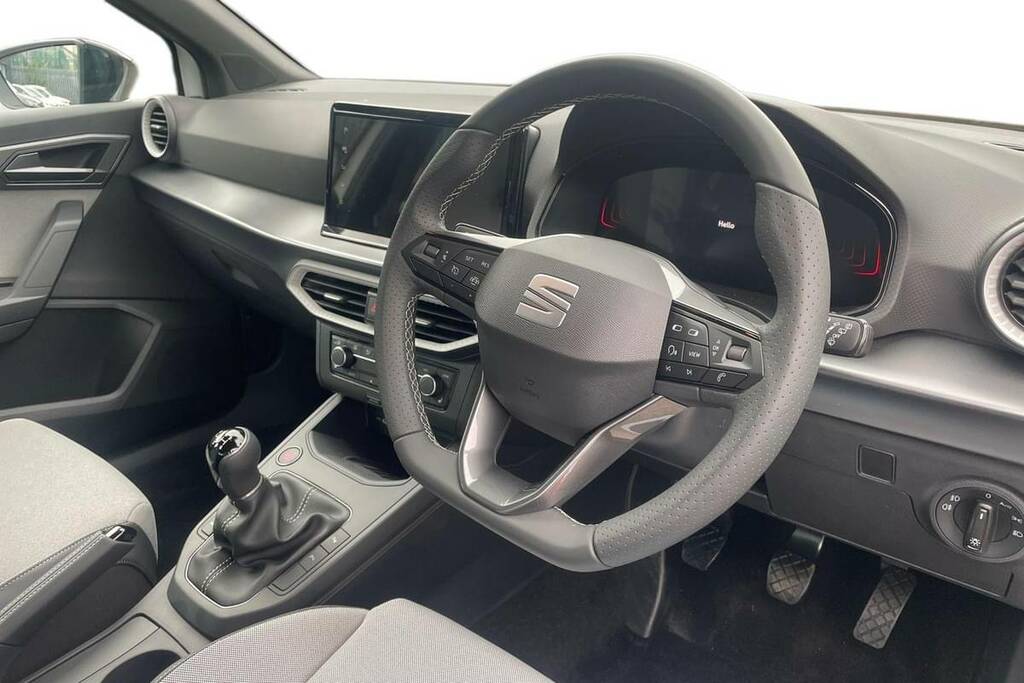 Seat Arona 1.0 Tsi 115 Fr First Edition White #4