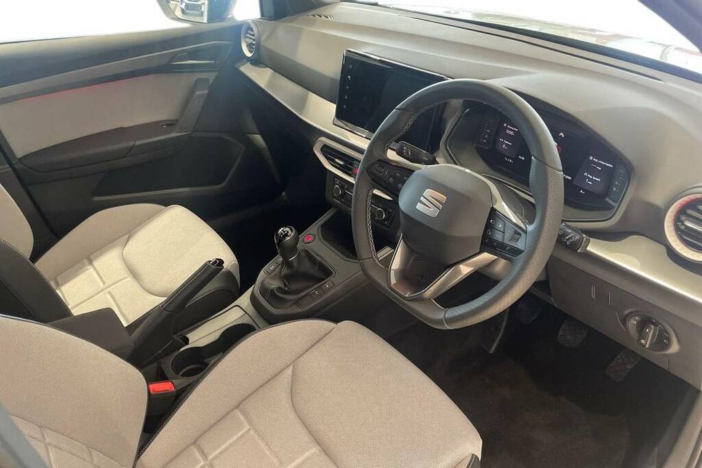 Seat Arona 1.0 Tsi 115 Fr Sport Grey #4