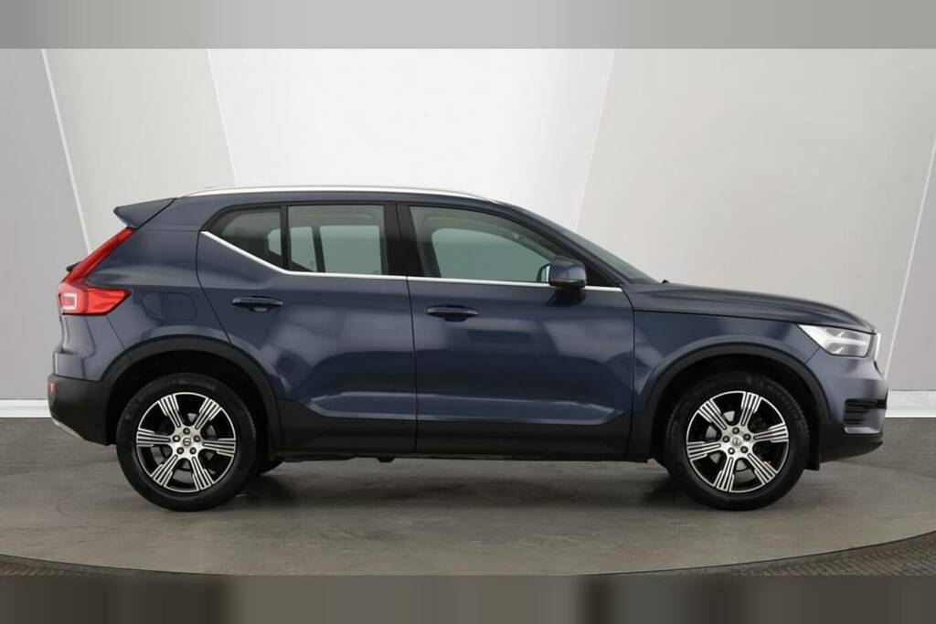 Volvo XC40 1.5 T3 163 Inscription Geartronic Blue #2
