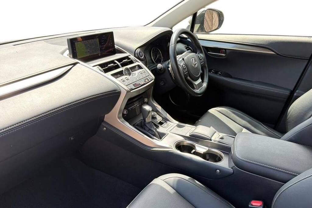 Lexus NX 300H 2.5 Cvt 8 Nav Silver #5