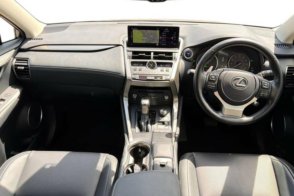 Lexus NX 300H 2.5 Cvt 8 Nav Silver #6