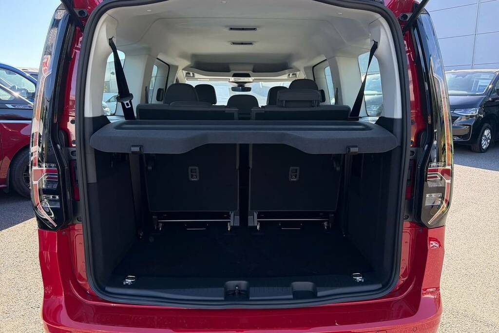 Volkswagen Caddy Maxi 2.0 Tdi Red #2