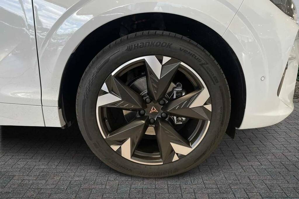 Cupra Terramar 1.5 Etsi 150 V2 Dsg BL26NCO White #5
