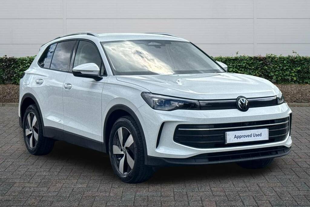 Volkswagen Tiguan 1.5 Etsi 150 Match Dsg White