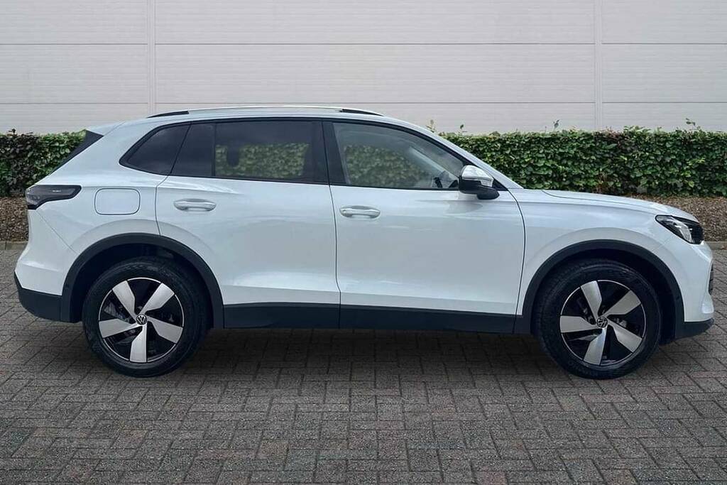 Volkswagen Tiguan 1.5 Etsi 150 Match Dsg FM26RFF White #4