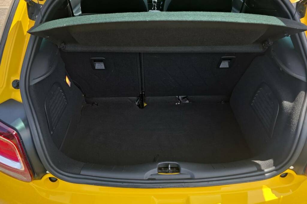 Citroen DS3 1.6 E-hdi 115 Airdream Dsport Plus Yellow #2