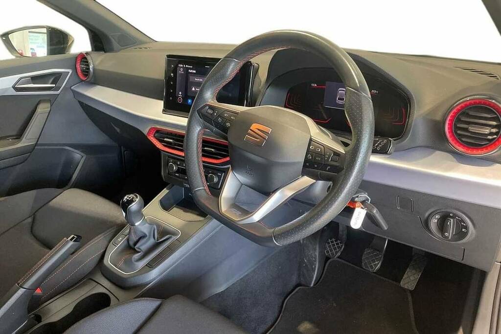 Seat Ibiza 1.0 Tsi 95 Fr Black #6